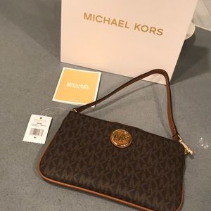 NWT Michael Kors Wristlet